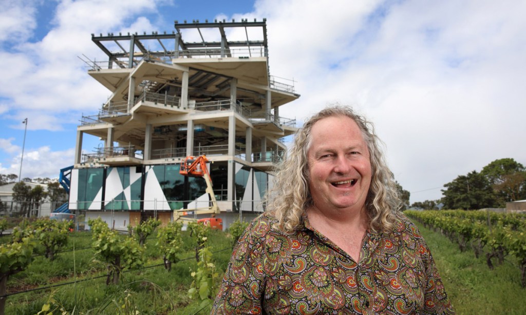 Chester Osborn with the cube being built at d'Arenberg.