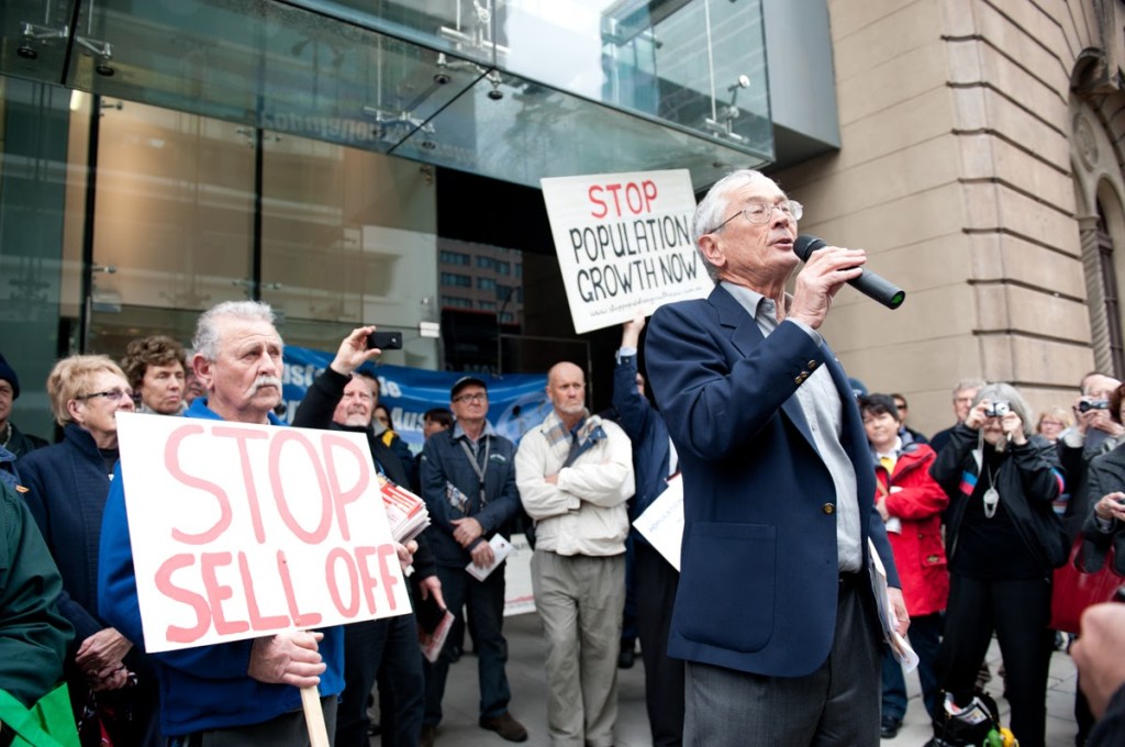 Thumbnail for Dick Smith clarifies support for Hanson