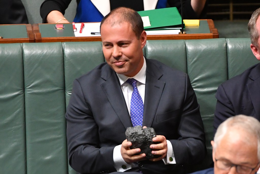 Thumbnail for Private sector won’t invest in coal, experts say