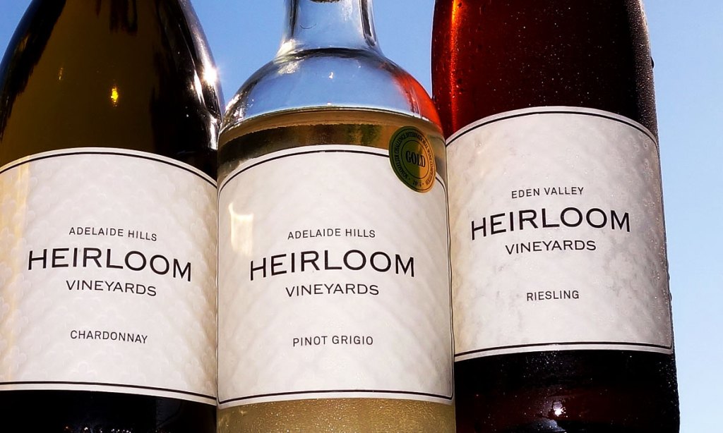 Thumbnail for Three rockin’ blancs