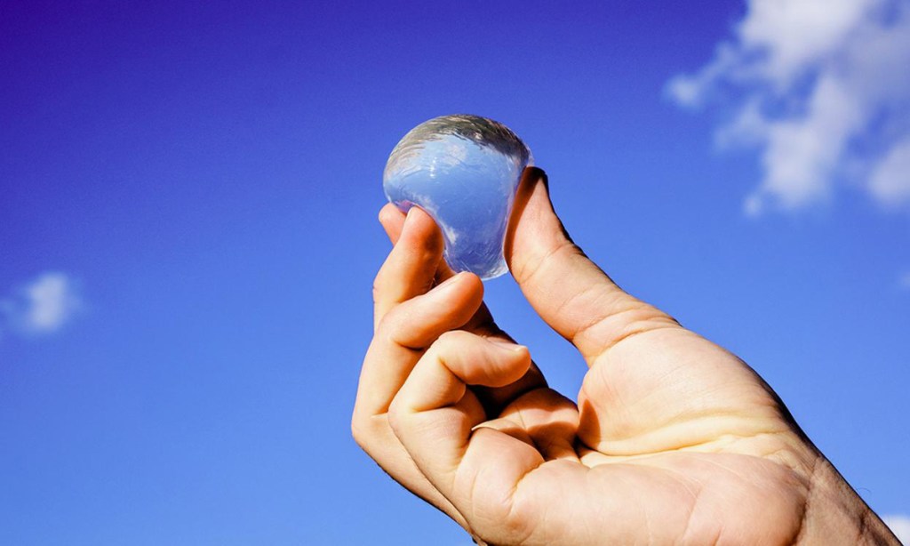 The Ooho prototype, developed by Skipping Rocks Lab.