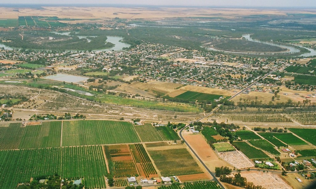 Thumbnail for Climate and economics driving Basin farmers off land, not less water: study