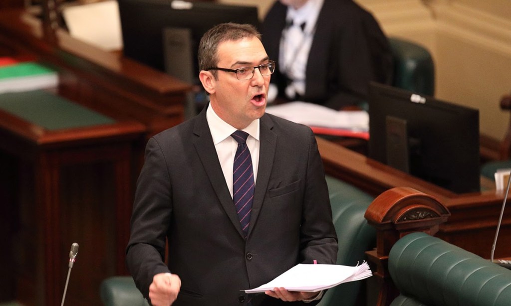 Thumbnail for ICAC “circus won’t come to town” as Labor shoots down bill