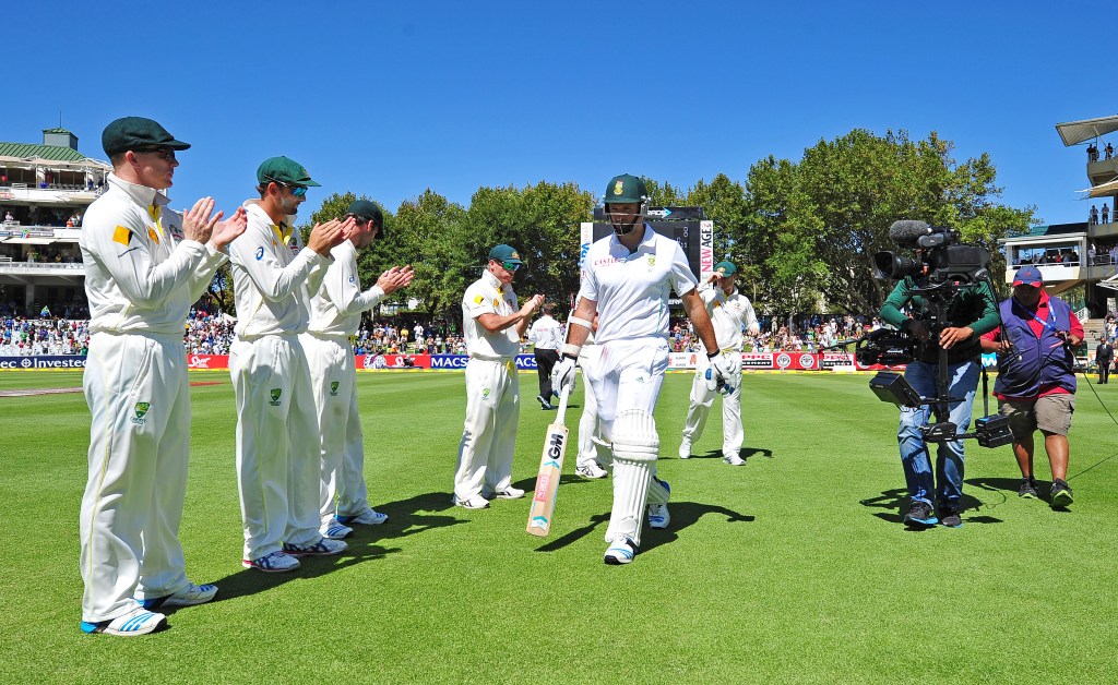 Thumbnail for Graeme Smith goes into bat for Aussie cricketers