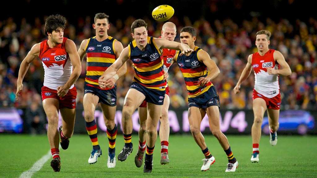 Thumbnail for Pyke shoots down contract speculation