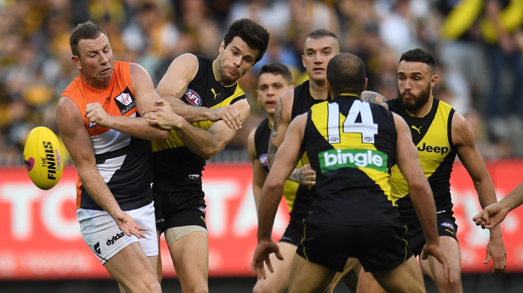 Thumbnail for Cotchin, Sloane free to play in Grand Final