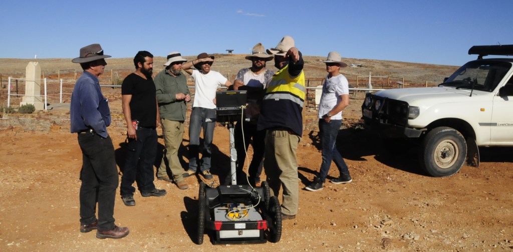 Pilot study on why academics should engage with others in the community
May 9, 2017 5.42am AEST
Dr Ian Moffat explaining ground penetrating radar to community members during a survey of the Innamincka Cemetery.