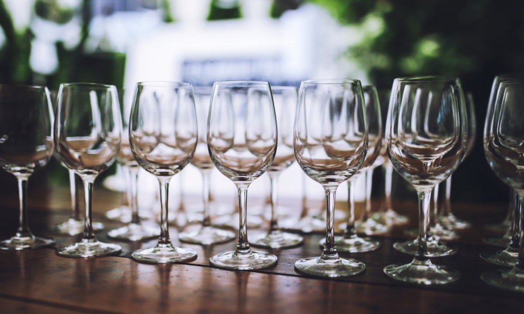 Thumbnail for Bottomless brunch, a distillery degustation and a piazza party