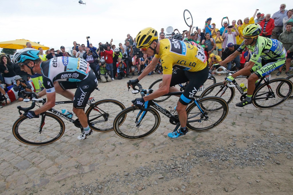 Thumbnail for Failure to suspend Froome a “scandal”, says rival rider