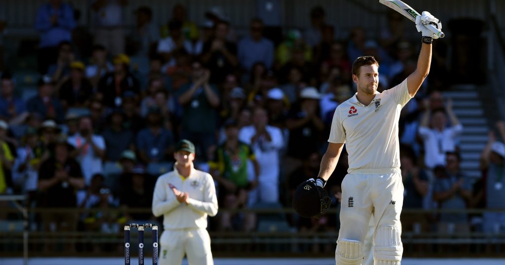 Thumbnail for Aussies rue missed chances as Malan makes a name for himself