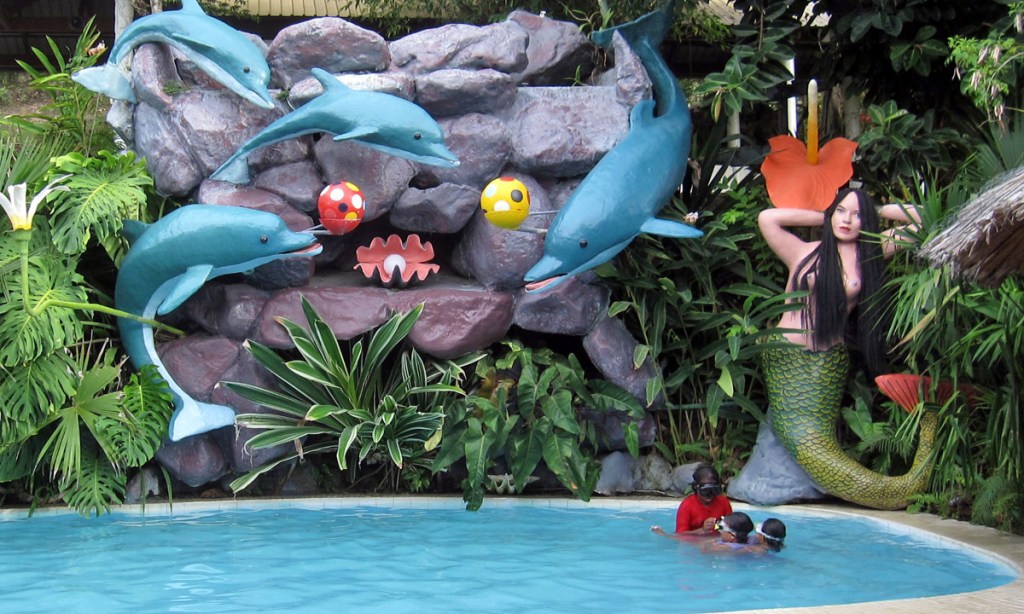 The water feature at the entrance to the Honiara Hotel. Photo: Stefan Krasowski / flickr