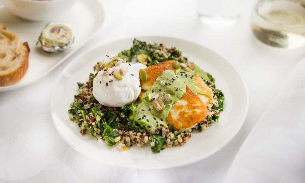 Thumbnail for Qantas trials in-flight meals to combat jetlag