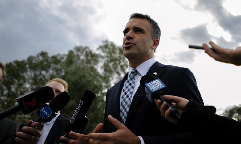 Thumbnail for Labor unconvinced by $1.8 billion roads, rail funding pledge