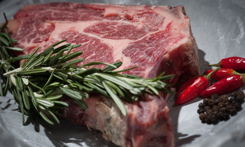 Thumbnail for Organic, grass-fed, hormone-free: does this make red meat healthier?