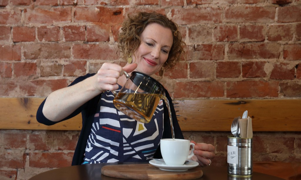 Belinda Hellyer at Alberton café The Pear. Photo: Tony Lewis / InDaily