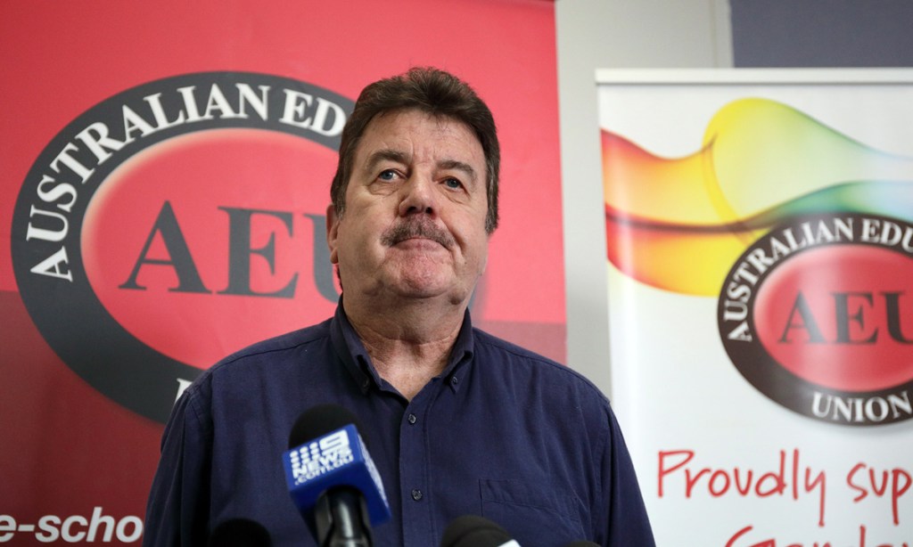 Thumbnail for “Strong likelihood” school shutdown will take place: union
