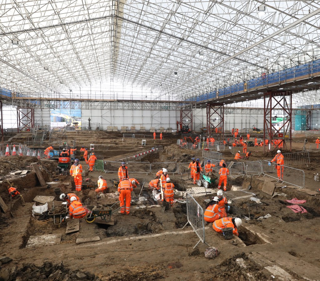 Archaeologists working on the HS2 project in St. James's burial ground where they discovered the remains of Captain Matthew Flinders. Photo: HS2 Ltd/PA Wire 