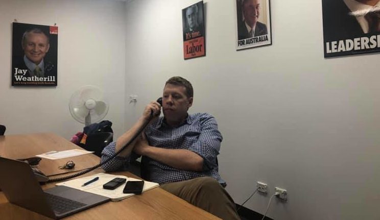 Joe Szakacs calls residents from Labor campaign HQ. Photo: Facebook