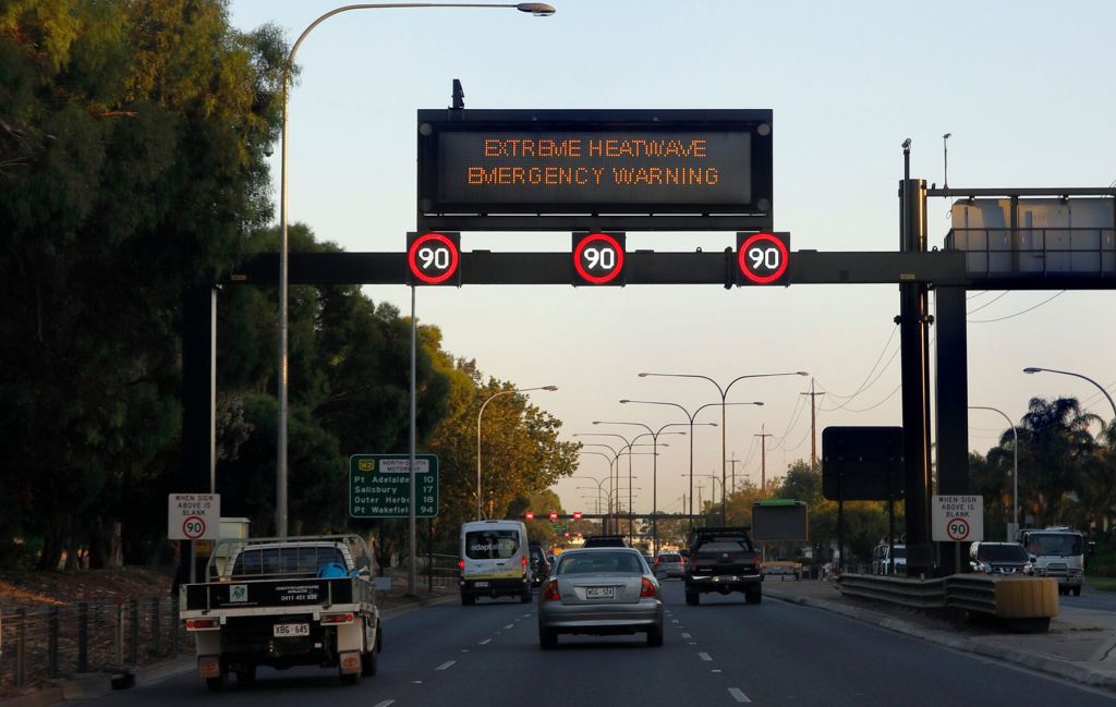 Extreme heat has tested SA's electricity grid. Photo: Tony Lewis/InDaily