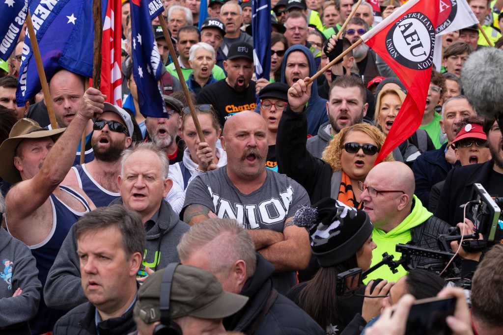 Photo: AAP/Daniel Pockett