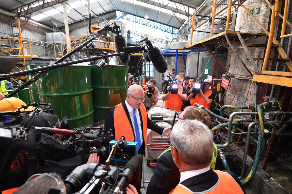 Scott Morrison says Australia is on track to meet its Kyoto 2020 target despite emissions rising.
Photo: AAP/Dean Lewins