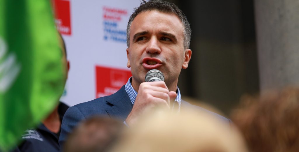 Thumbnail for Liberal veteran sounds land tax alarm as Labor flags backing Bill