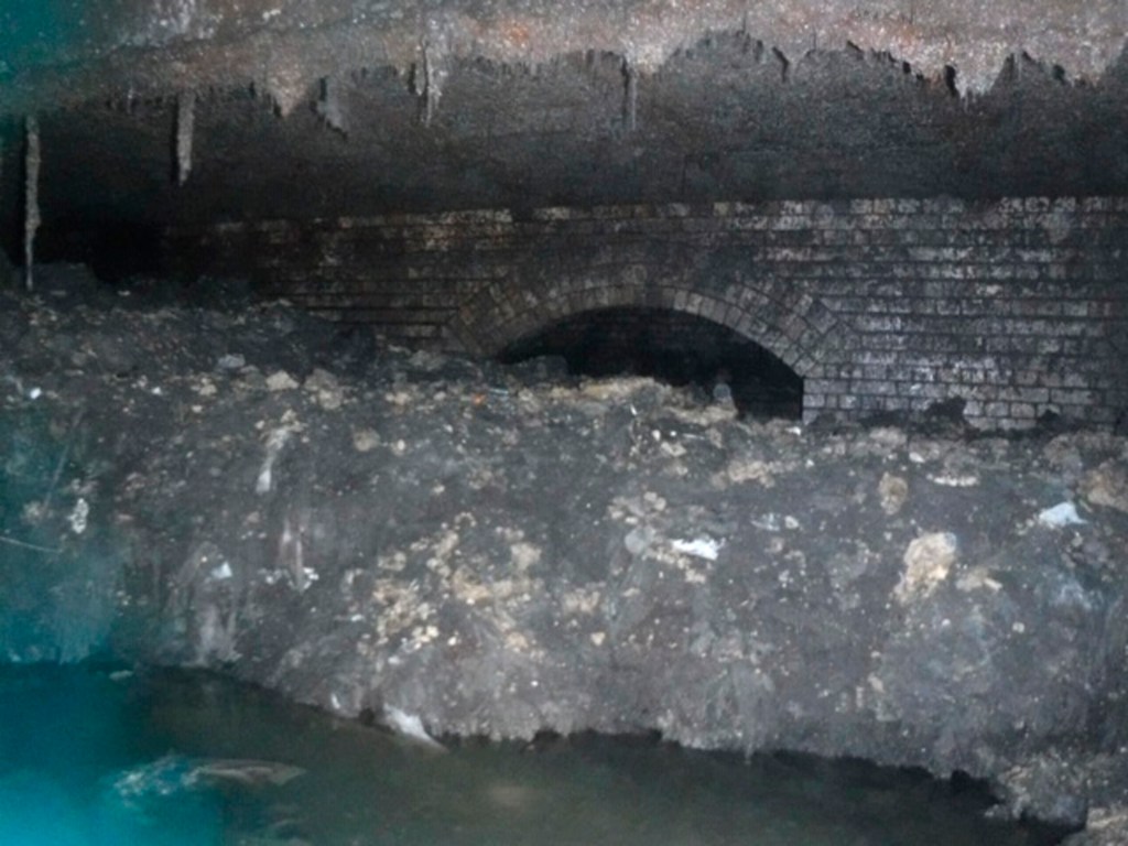 Thumbnail for 100-tonne fatbergs cleared from London sewers