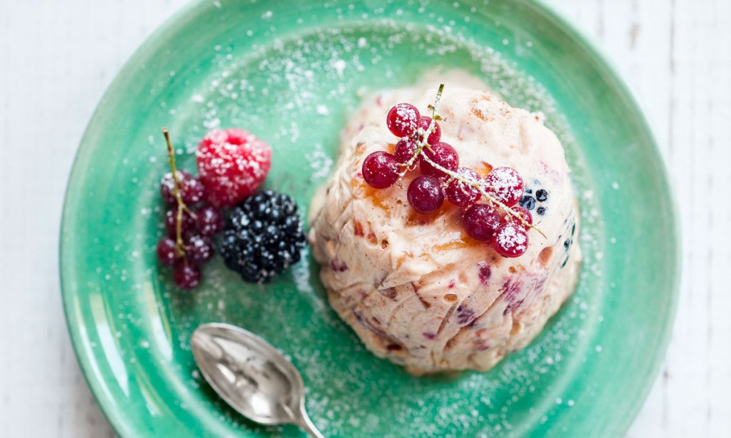 Thumbnail for Frozen Pavlova Pudding