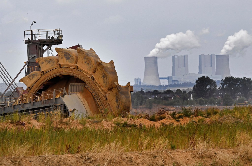 Thumbnail for Copenhagen withdraws from carbon neutral race