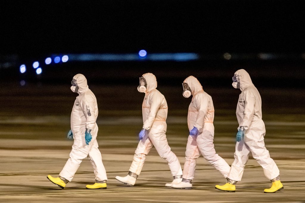Thumbnail for Australians fly out of Wuhan virus zone