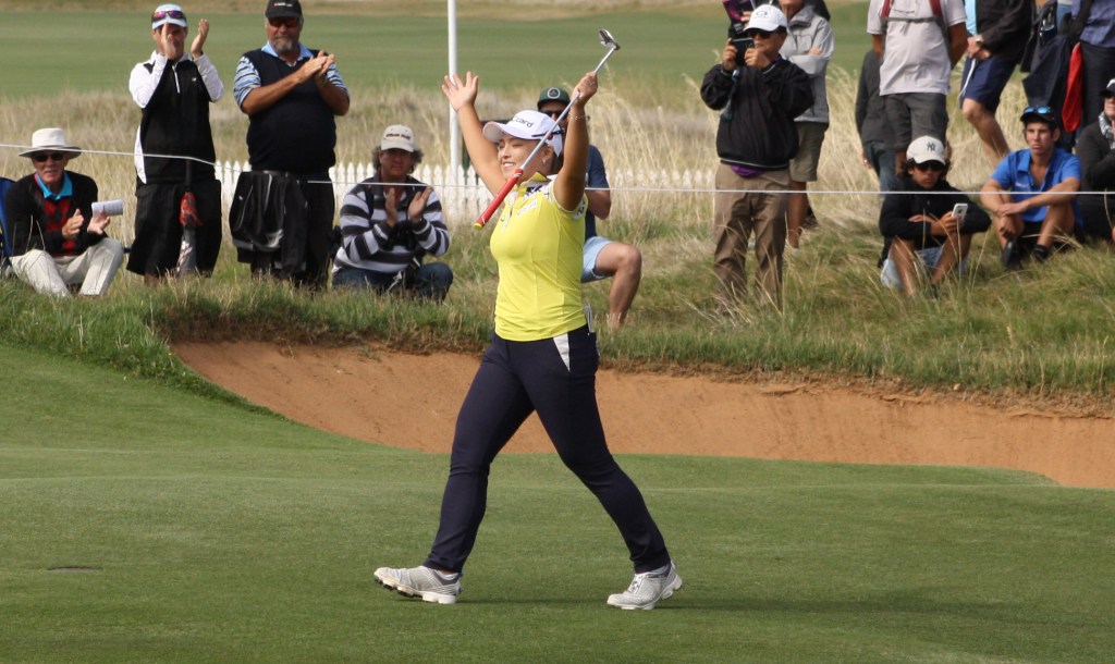 Thumbnail for Top golfers touch down for a slice of Australian Open history