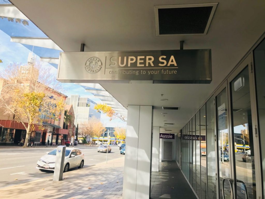 Thumbnail for Deflation puts brakes on retired SA public servants’ pensions
