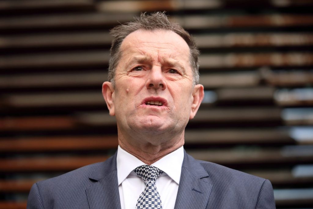 Thumbnail for SA Liberal MP loses driving licence and road safety role