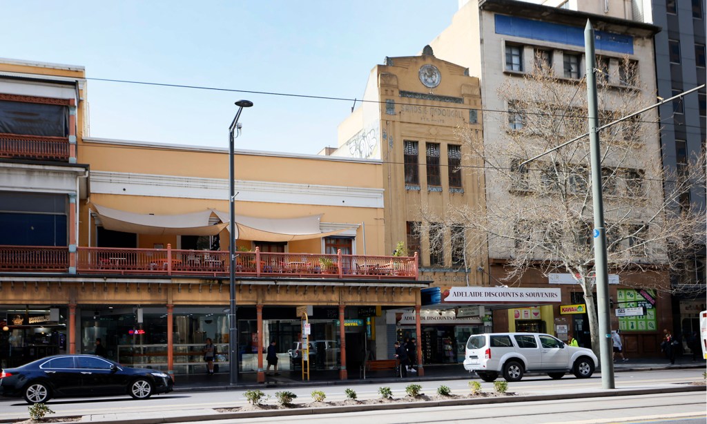 Thumbnail for Lord Mayor calls for at-risk art deco building to be state heritage-protected