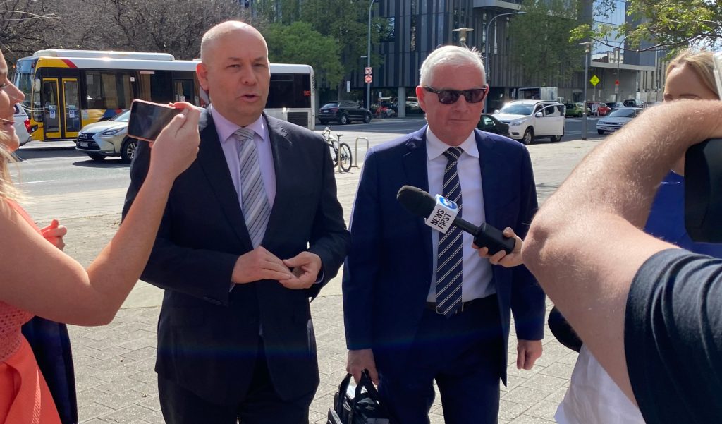 Thumbnail for Mayor to plead guilty to election breach