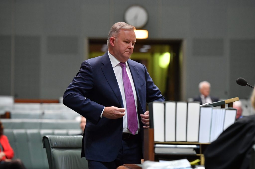 Thumbnail for Federal Labor trying to find clear air through pandemic cloud