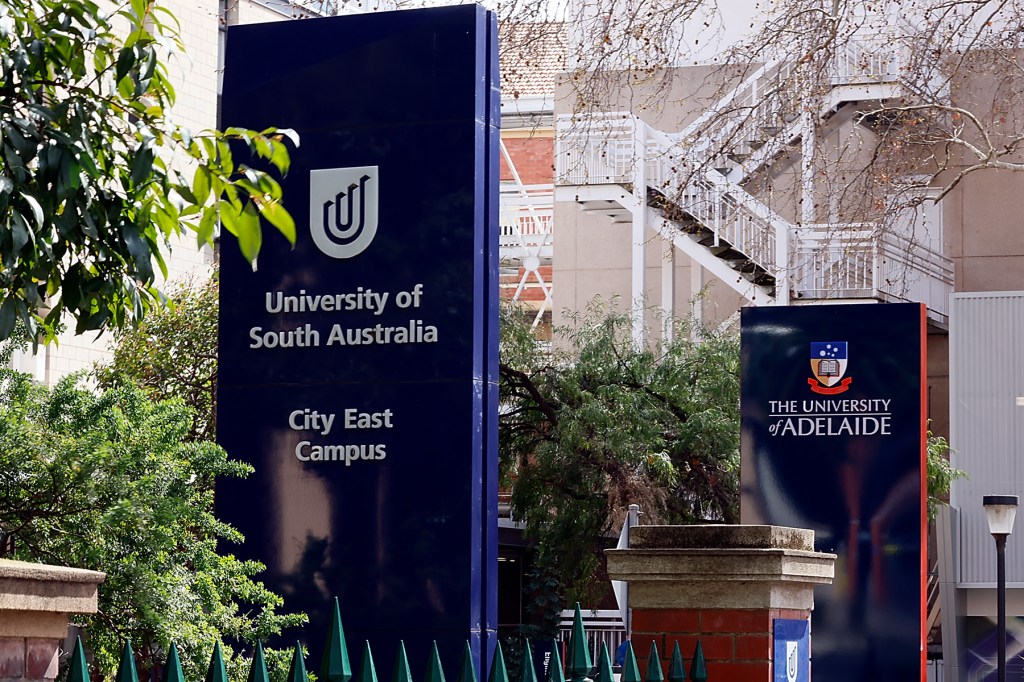 Thumbnail for SA senator defends supporting “far from ideal” uni package