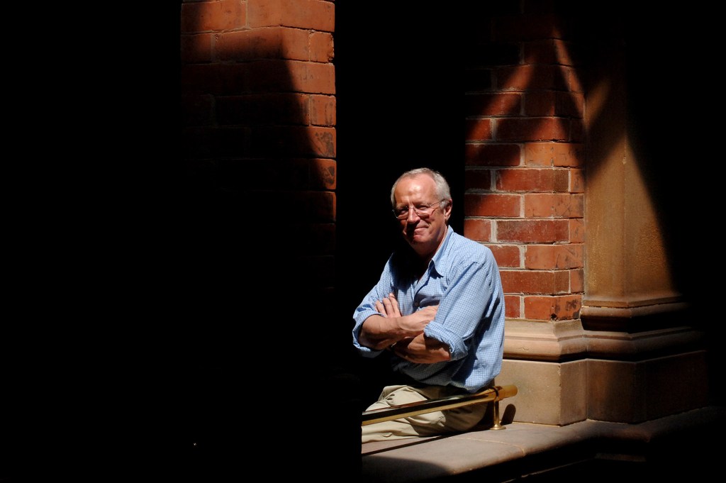 Thumbnail for UK foreign correspondent Robert Fisk dies