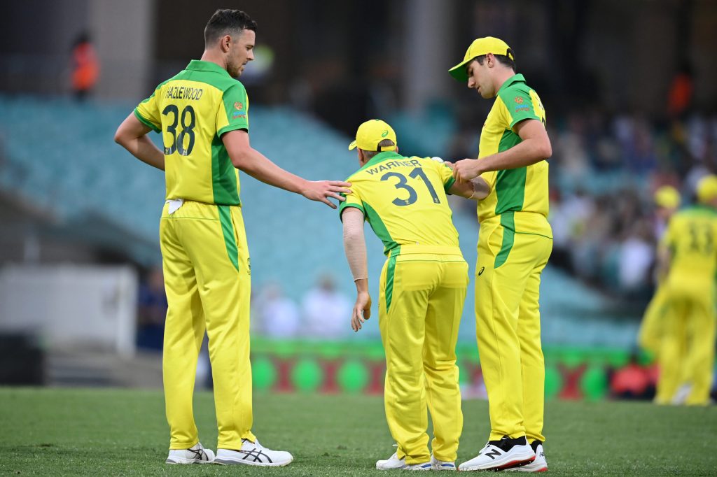 Thumbnail for Warner ruled out of Adelaide Test