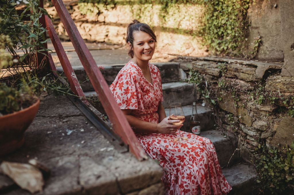 Thumbnail for Barossa-raised pastry maestro finds her flower power with custom cakes