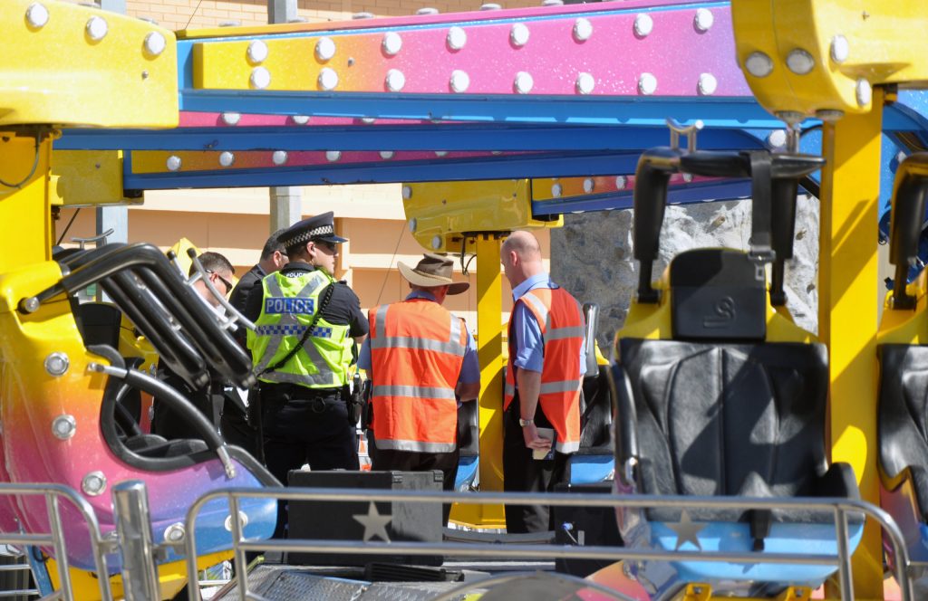 An inquest into a fatal amusement ride at the Royal Adelaide Show in 2014 has found the owner struggled to certify the ride's safety (AAP Image/Michael Ramsey)