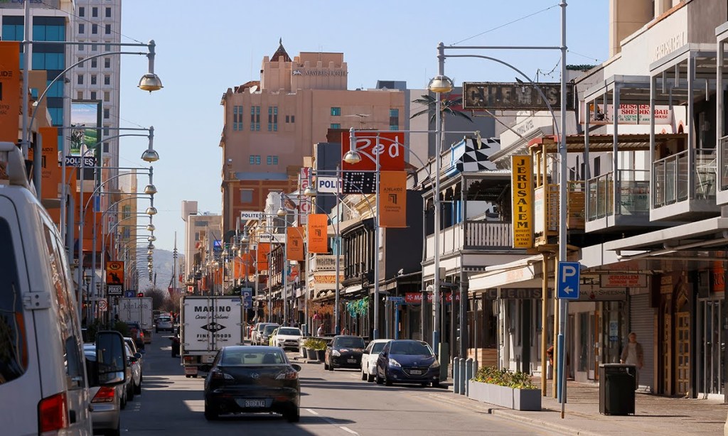 Thumbnail for Call to make Hindley, Franklin, Waymouth streets one-way after bikeway debacle