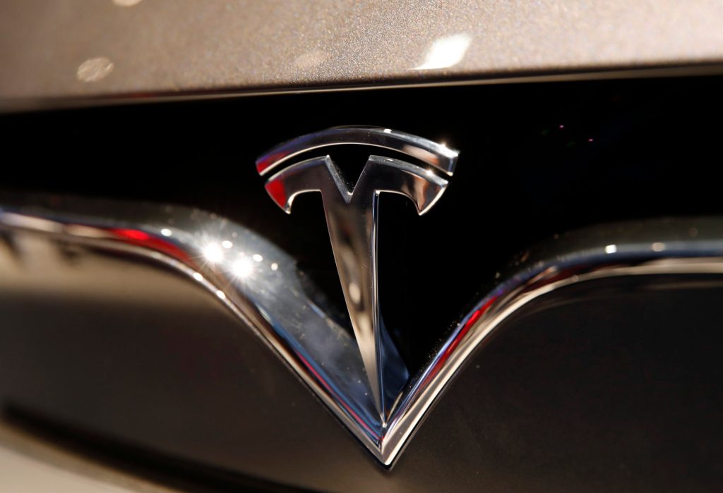 Thumbnail for Two die after driverless Tesla hits tree