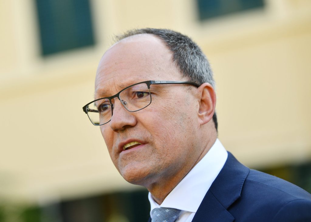 Thumbnail for Complaint about minister sparks independent inquiry