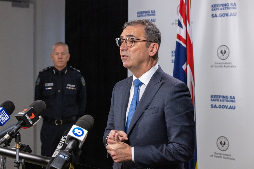 Thumbnail for SA closes border to Greater Melbourne again, tightens restrictions here