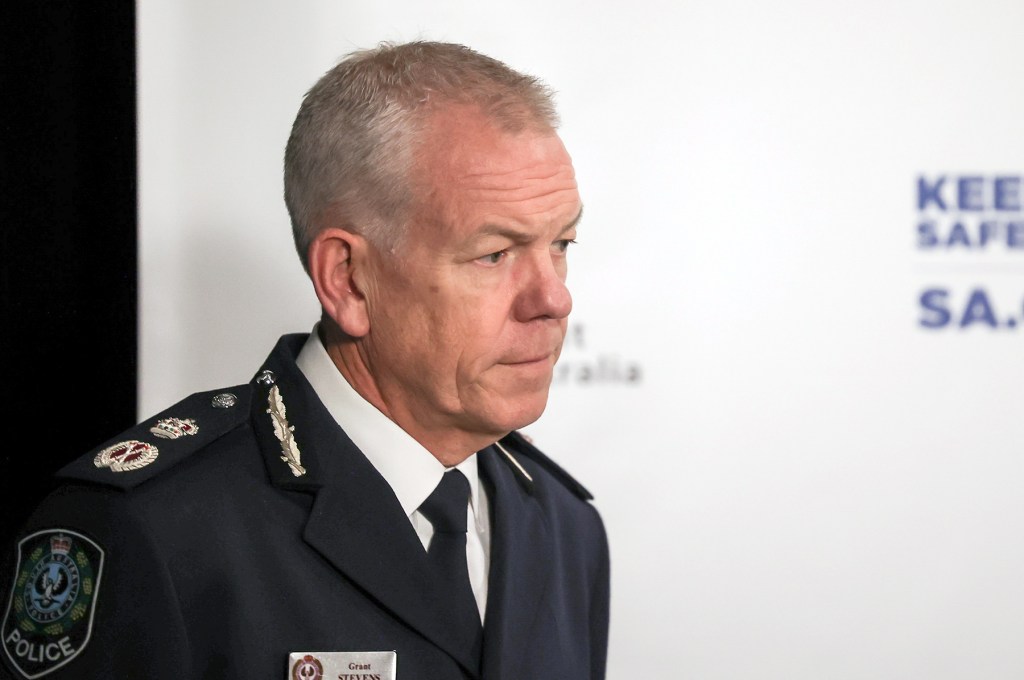 Thumbnail for Third infectious NSW truck driver sparks new SA alerts