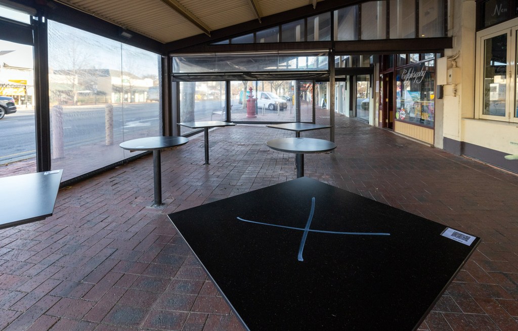 A deserted Hutt St on Wednesday morning. Photo: Tony Lewis/InDaily