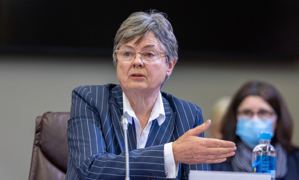 Thumbnail for MPs block ICAC boss from commenting on Hanlon investigation
