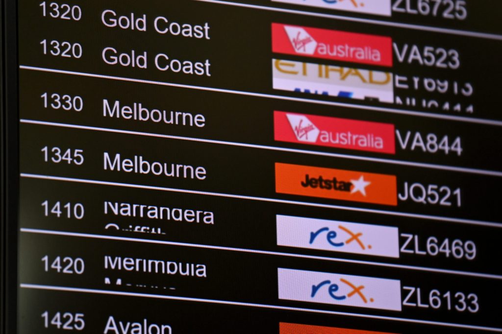 Victoria and NSW have reopened their borders and resumed connecting flights. Photo: AAP/Bianca De Marchi
