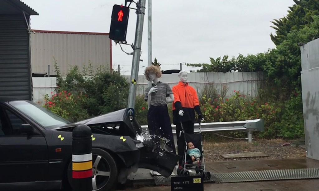 A crash simulation test using a prototype IAS traffic light this month.